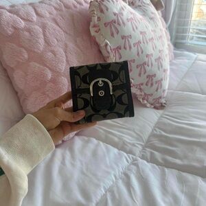 Y2K Black and Grey Coach monogram soho mini wallet